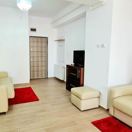 Red Accommodation Near Palas Mall Iasi Exterior foto