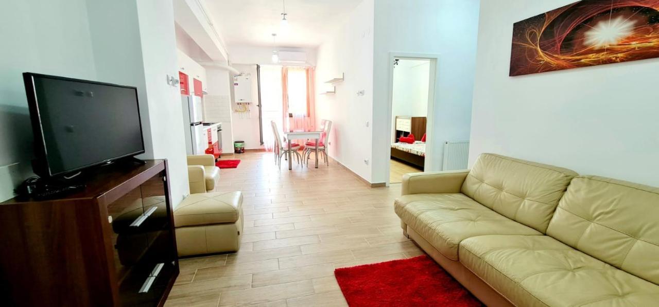 Red Accommodation Near Palas Mall Iasi Exterior foto